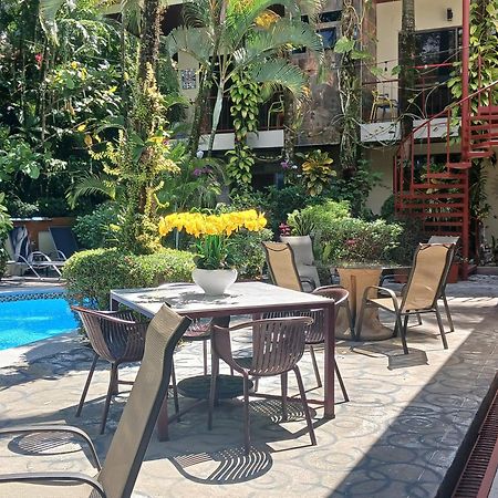 מנואל אנטוניו Coyaba Tropical Elegant Adult Guesthouse מראה חיצוני תמונה